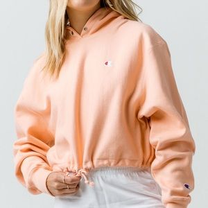 New with tags in sealed bag Champion Crop Peach XS Reverse Weave Hoodie